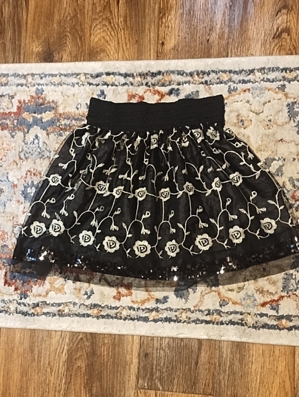 Coco + Carmen Black Tulle Skater Skirt with Cream Floral Embroidery Like New Sm.